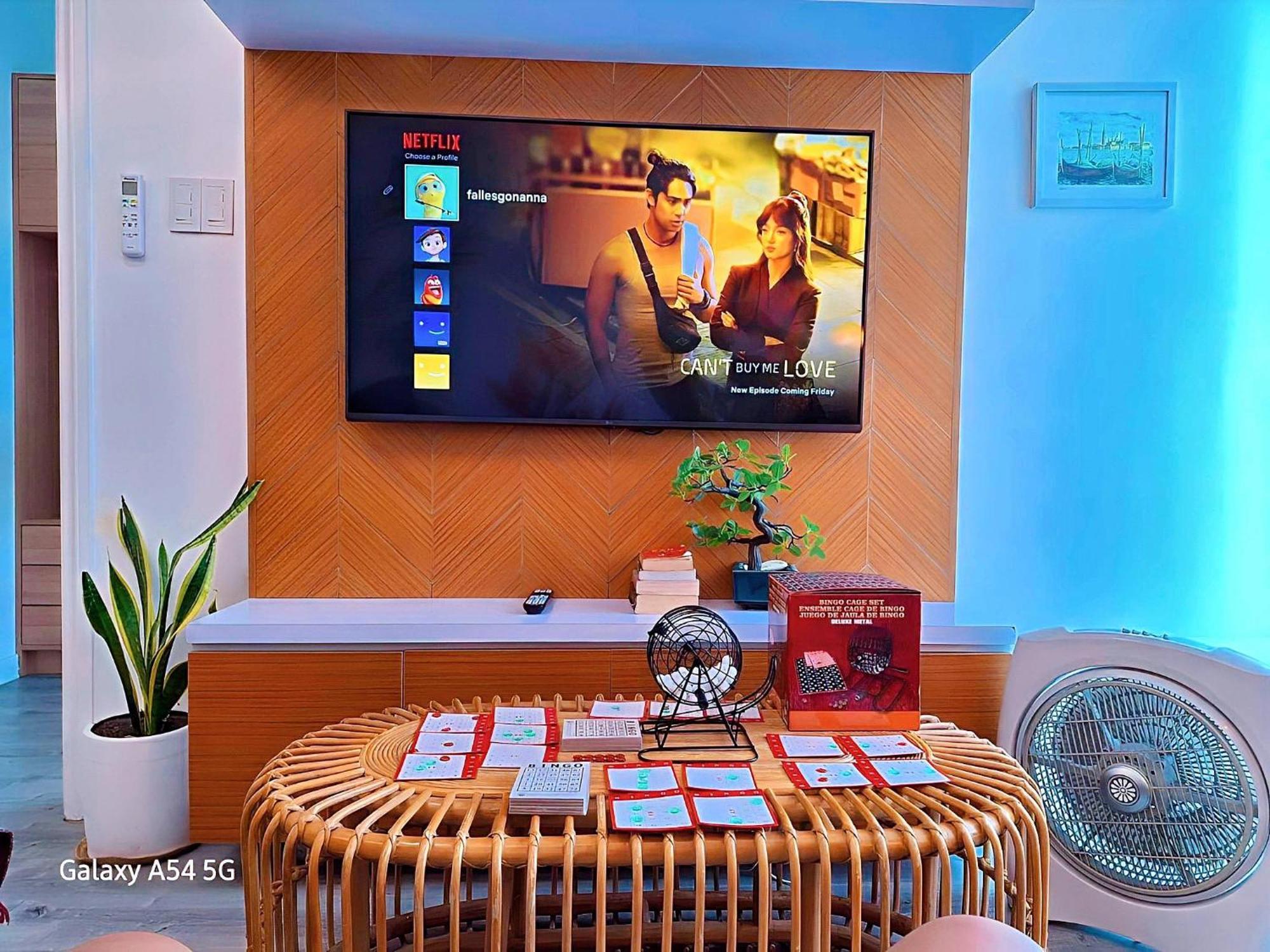 Holiday Escape Philippines Манила Экстерьер фото