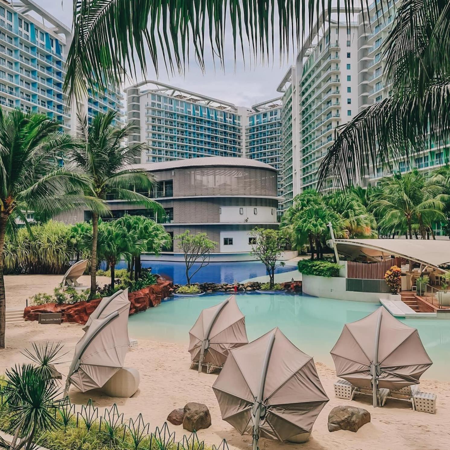 Holiday Escape Philippines Манила Экстерьер фото